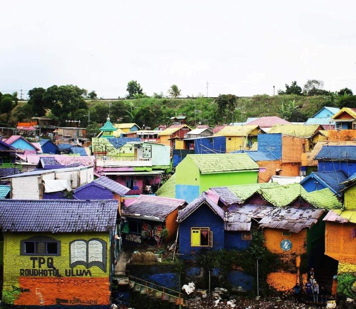 Indonesia Riverside Houses #StorytellerProgram: Exploring Indonesia and Peru - Our Contrasts and ...