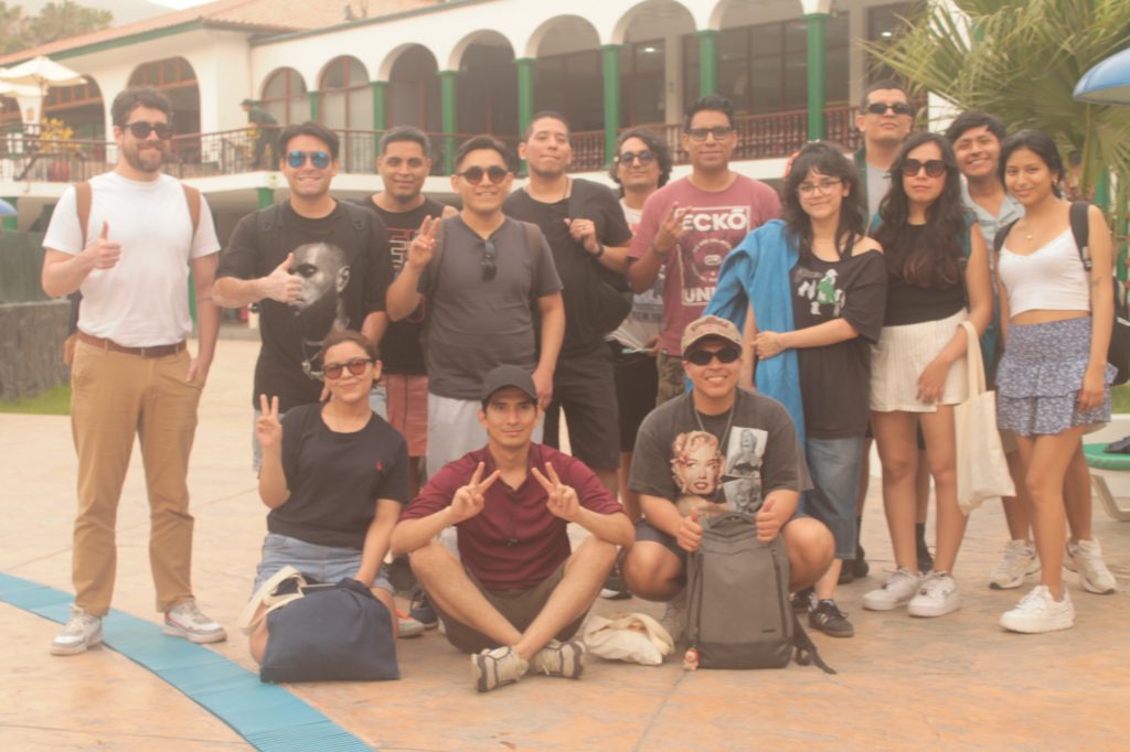 Peruvian team at 24Slides